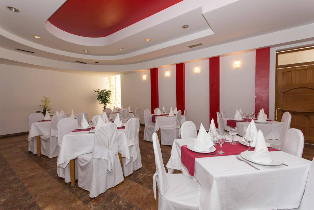 Guest House Mamut Kastela Exterior photo