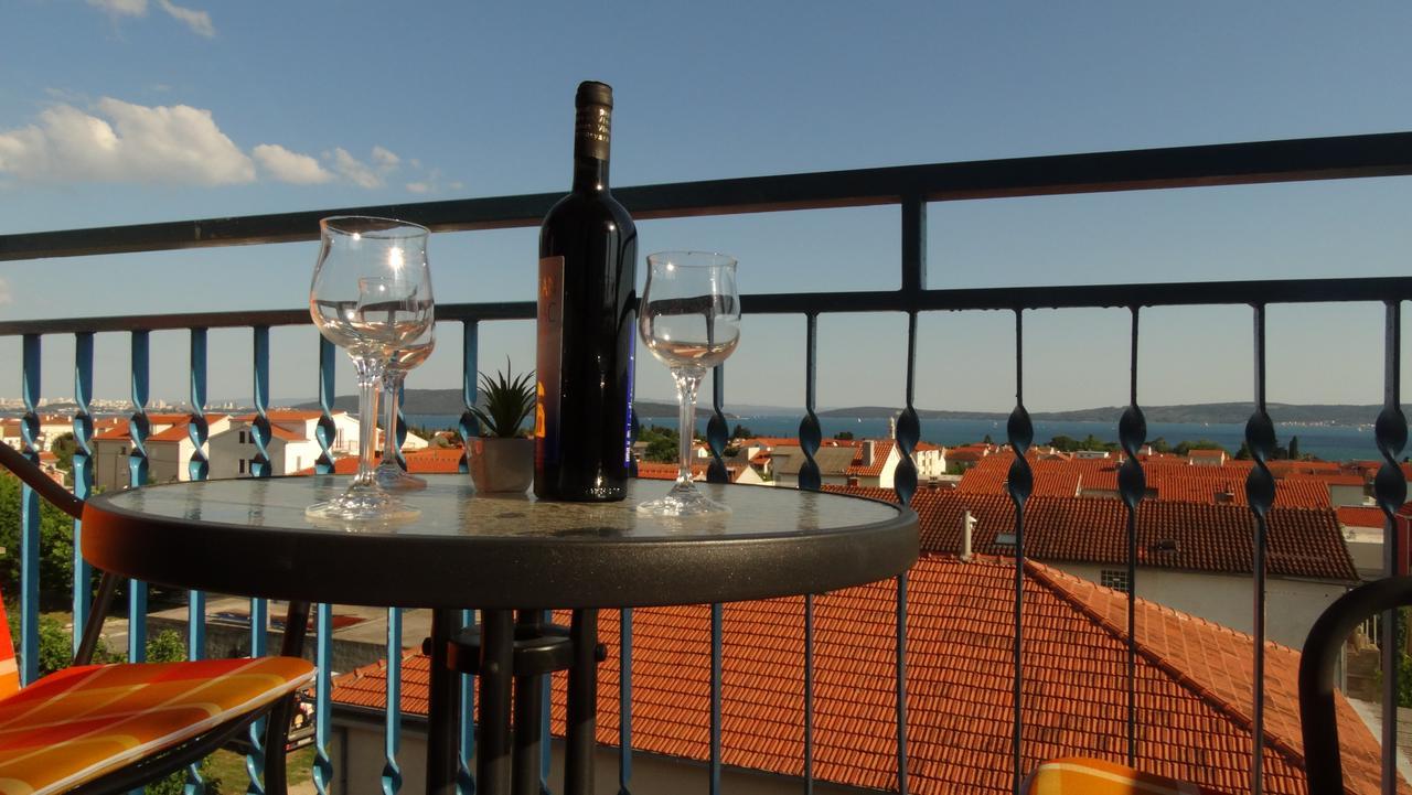 Guest House Mamut Kastela Exterior photo
